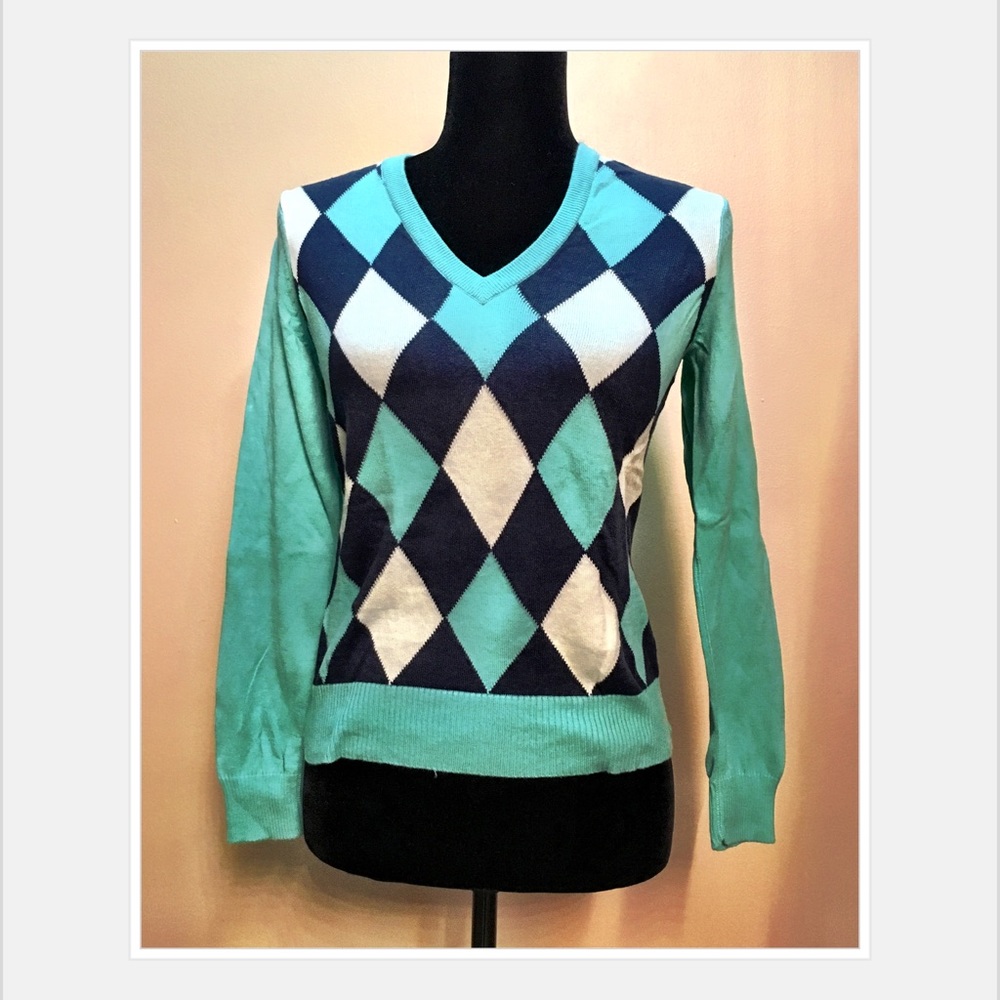 GAP Harlequin print v neck sweater
